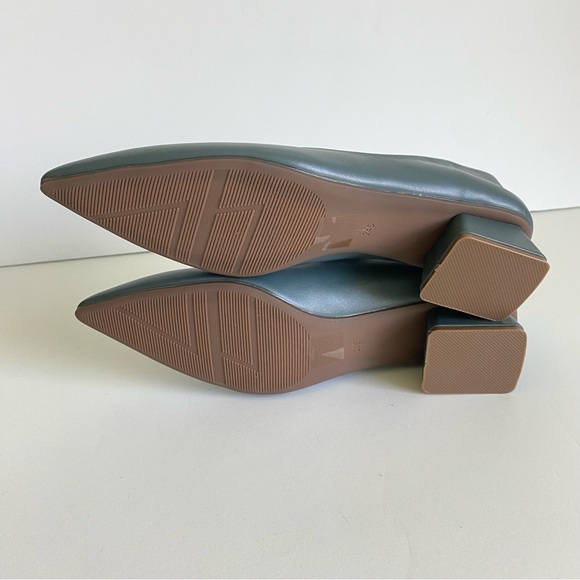 C.Paravano Low Heel Shoes - Picture 10 of 11